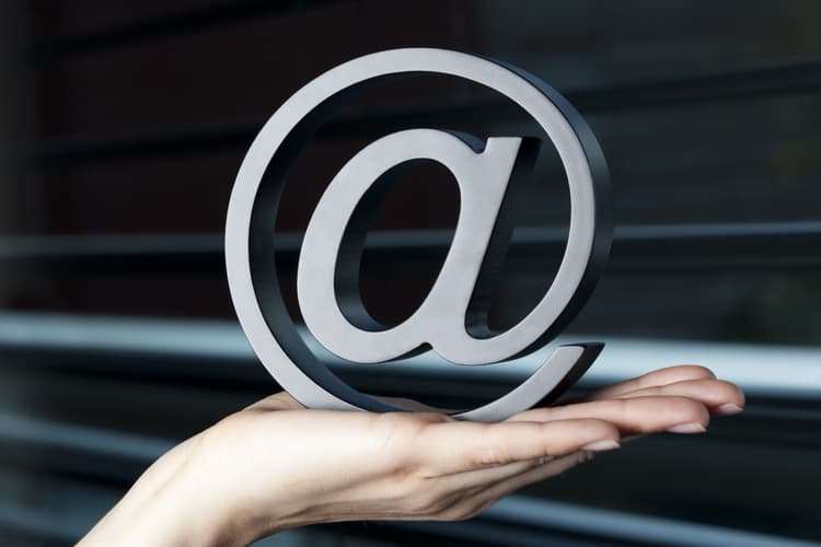 Telefon, e-mail, szczera i rzeczowa rozmowa czasami mogą zdziałać cuda