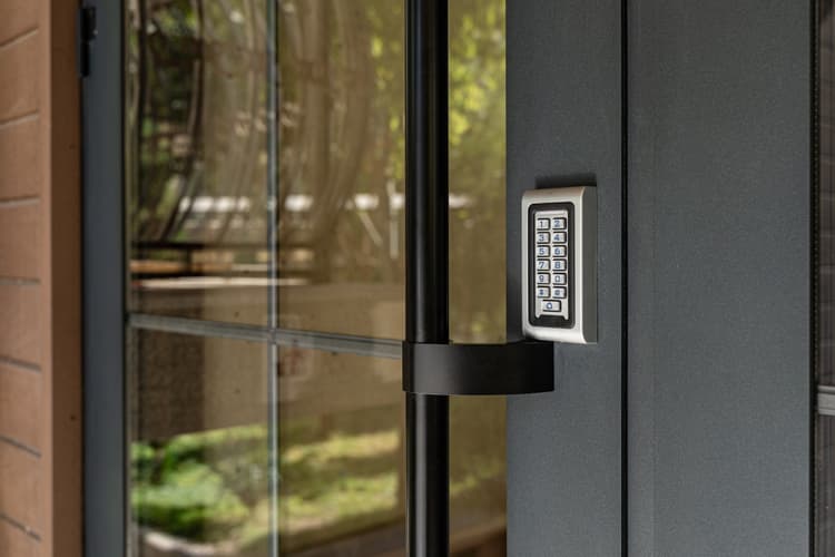 Jak zapewnić bezpieczne i higieniczne warunki eksploatacji budynków mieszkalnych wielorodzinnych