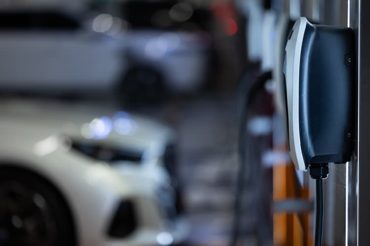 Bezpieczeństwo stacji ładowania w garażach podziemnych