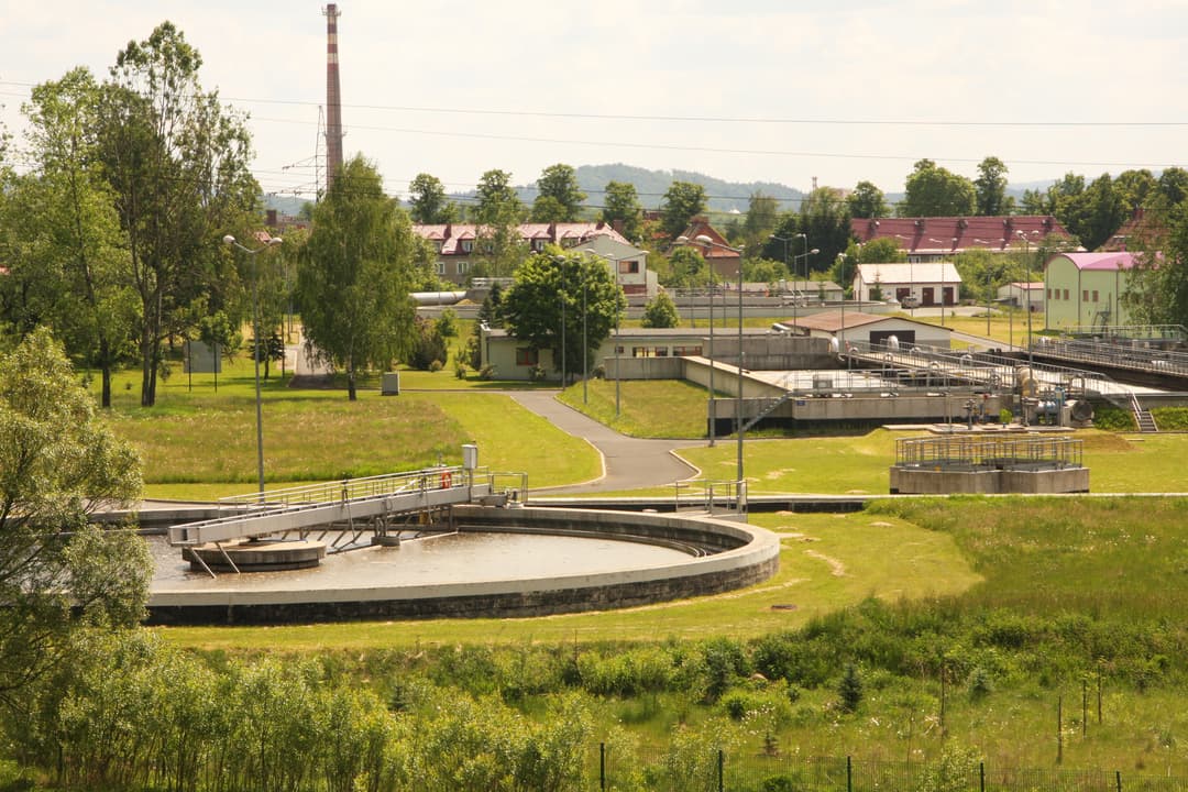 Przydomowa oczyszczalnia ścieków – jak uzyskać dofinansowanie
